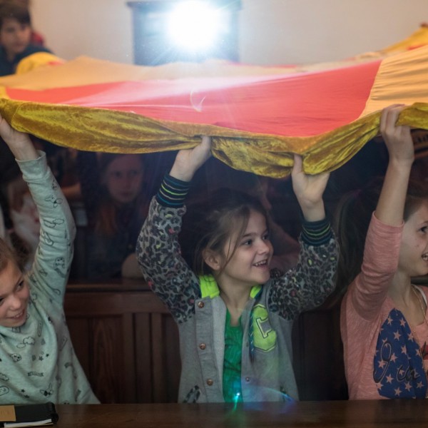 kinderen in de collegezaal