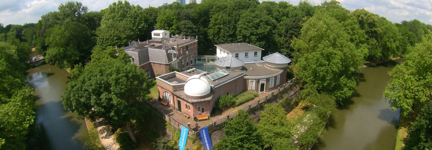Sonnenborgh museum en sterrenwacht van bovenaf gezien