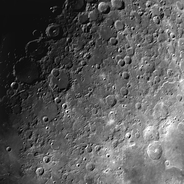 Maankraters, Foto: Nigel Howe, CC BY 2.0