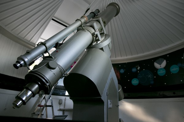 De grote telescoop van sterrenwacht Sonnenborgh 