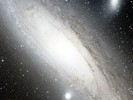 Bekijk het sterrenstelsel M31. Klik op 'Lees meer' voor een grotere versie. DSS-foto van het sterrenstelsel M31