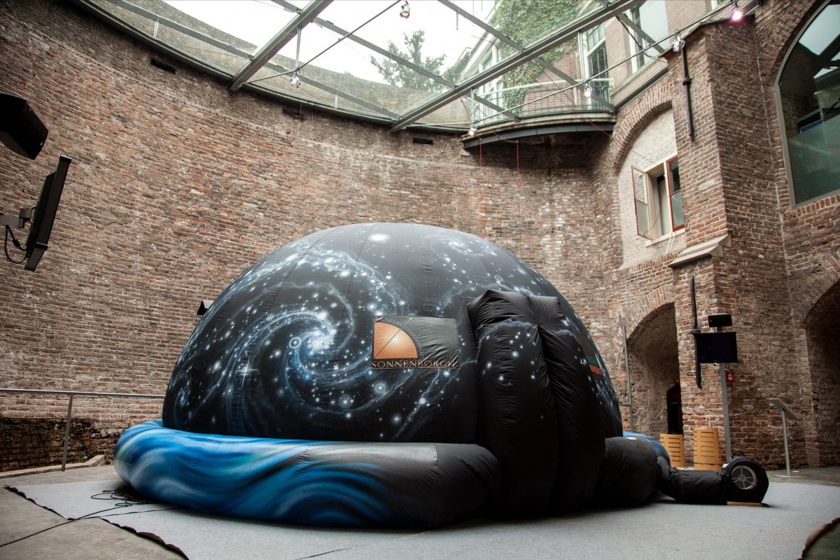 Het planetarium van Sonnenborgh, aangeschaft met donaties