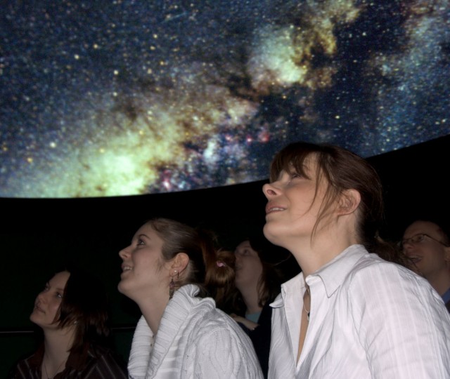 in het planetarium van Sonnenborgh